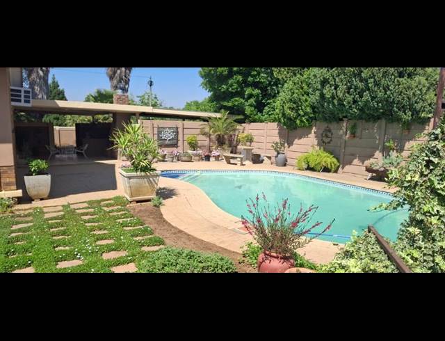 3 BEDROOM HOUSE FOR SALE IN MEYERHOF